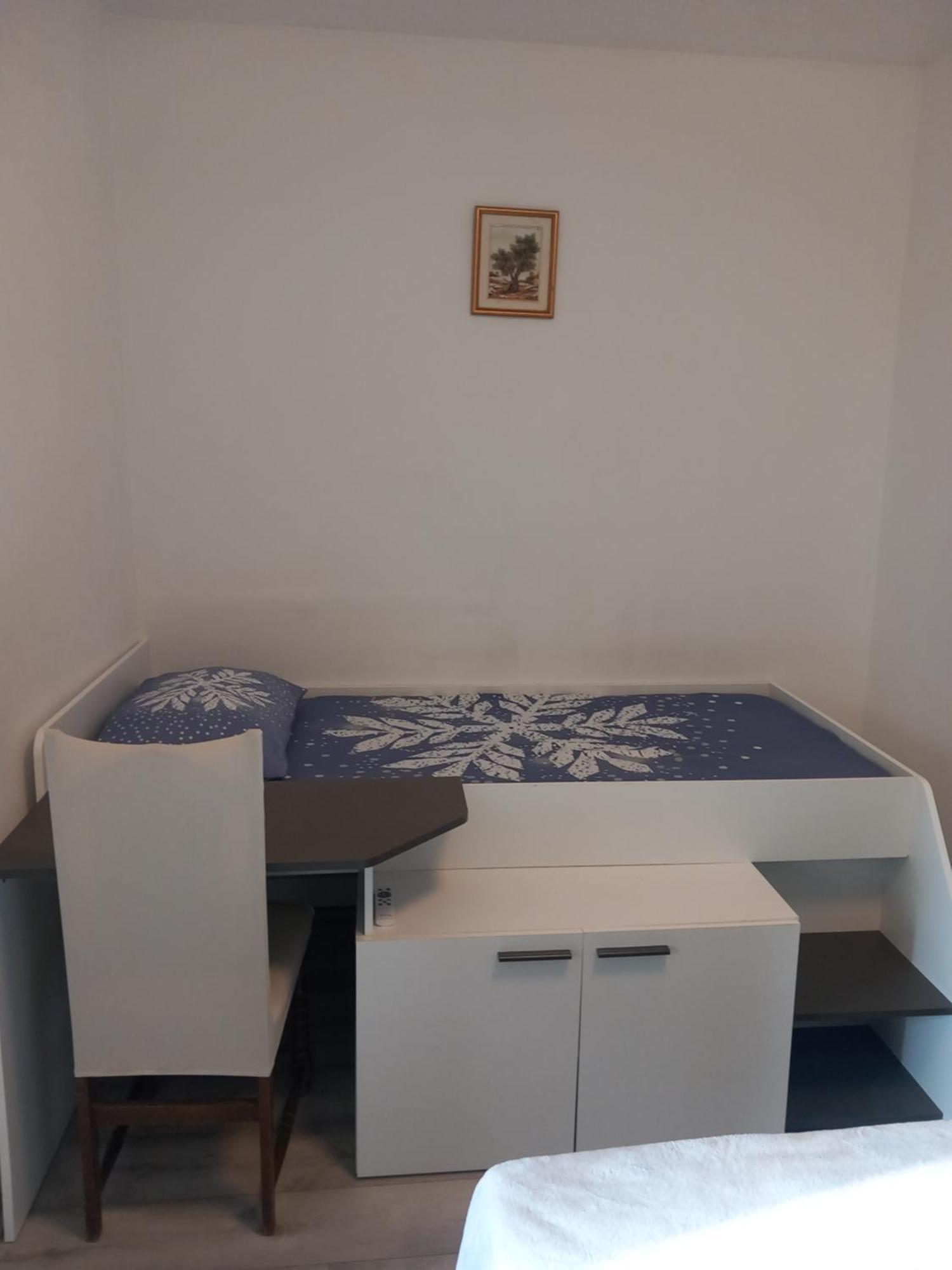 Apartman Iva Kuciste Zimmer foto